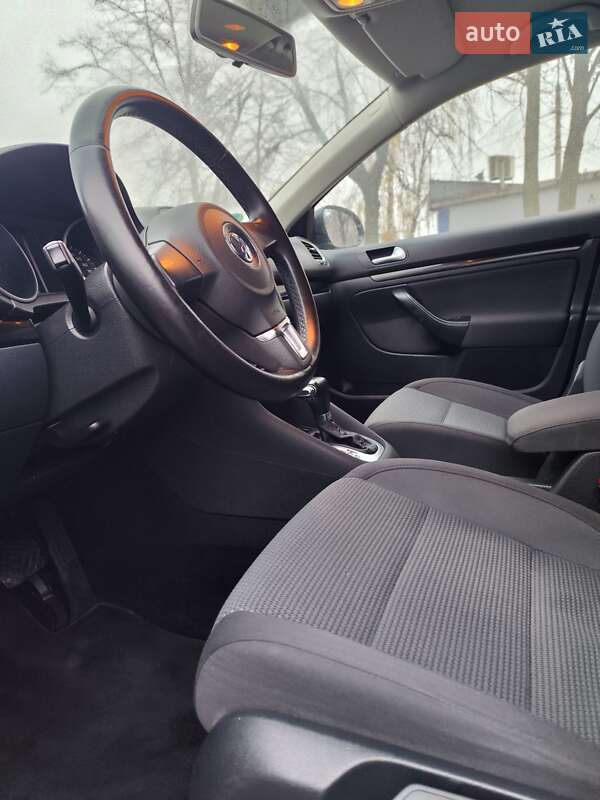 Универсал Volkswagen Golf 2010 в Белой Церкви