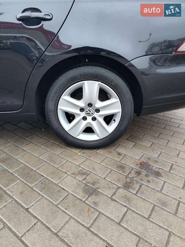 Универсал Volkswagen Golf 2010 в Белой Церкви