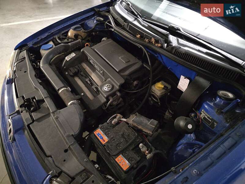 Хэтчбек Volkswagen Golf 1998 в Одессе