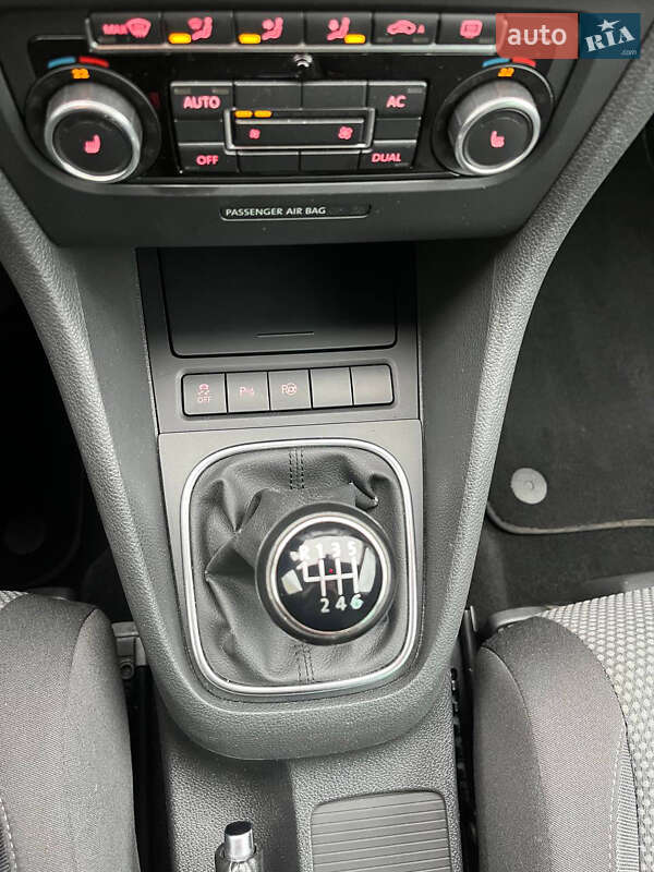 Универсал Volkswagen Golf 2011 в Луцке фото 22 Универсал Volkswagen Golf 2011 в Луцке