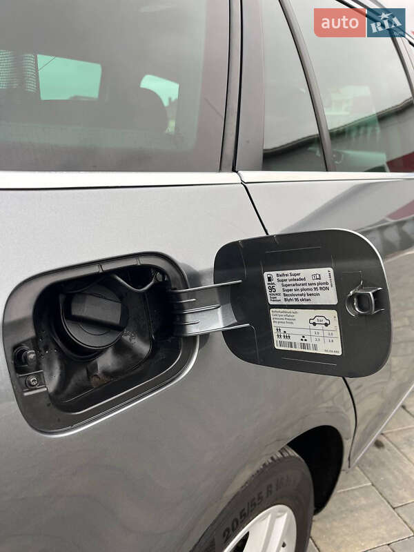 Универсал Volkswagen Golf 2011 в Луцке фото 36 Универсал Volkswagen Golf 2011 в Луцке