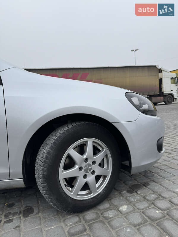 Хэтчбек Volkswagen Golf 2009 в Львове фото 13 Хэтчбек Volkswagen Golf 2009 в Львове