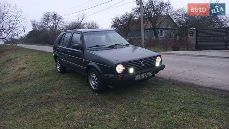 Хэтчбек Volkswagen Golf 1985 в Горохове