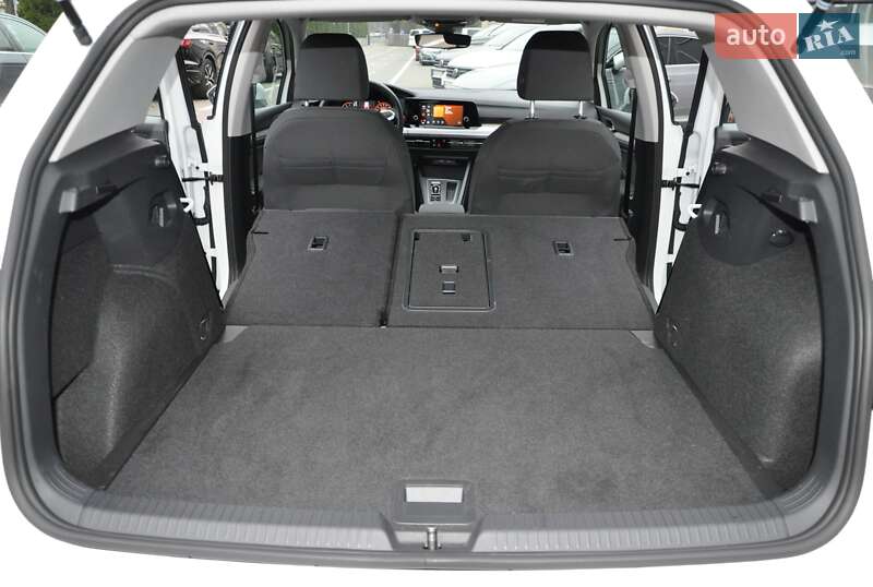 Хетчбек Volkswagen Golf 2022 в Одесі