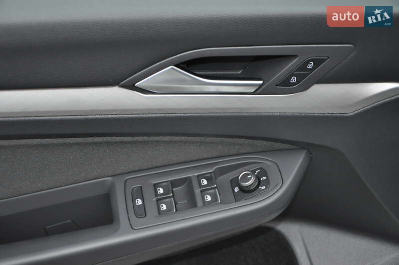 Хетчбек Volkswagen Golf 2022 в Одесі