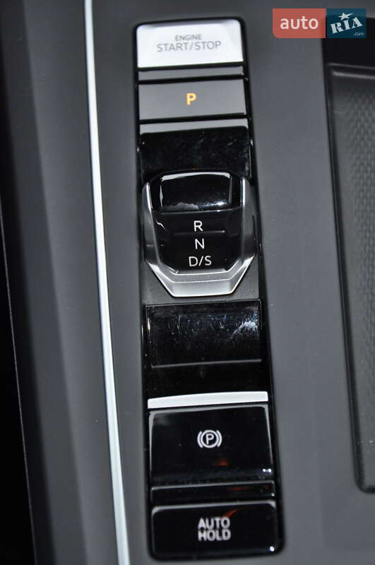 Хетчбек Volkswagen Golf 2022 в Одесі