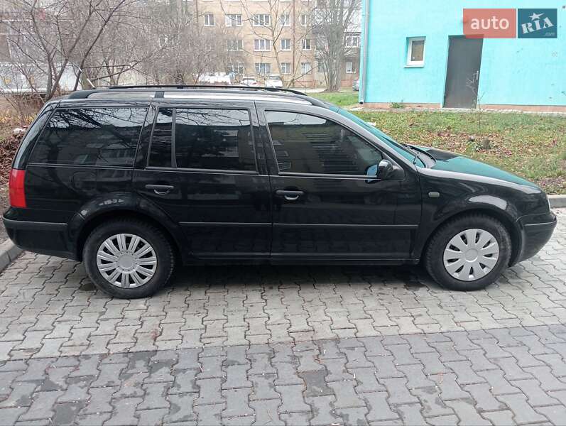 Универсал Volkswagen Golf 2001 в Ивано-Франковске