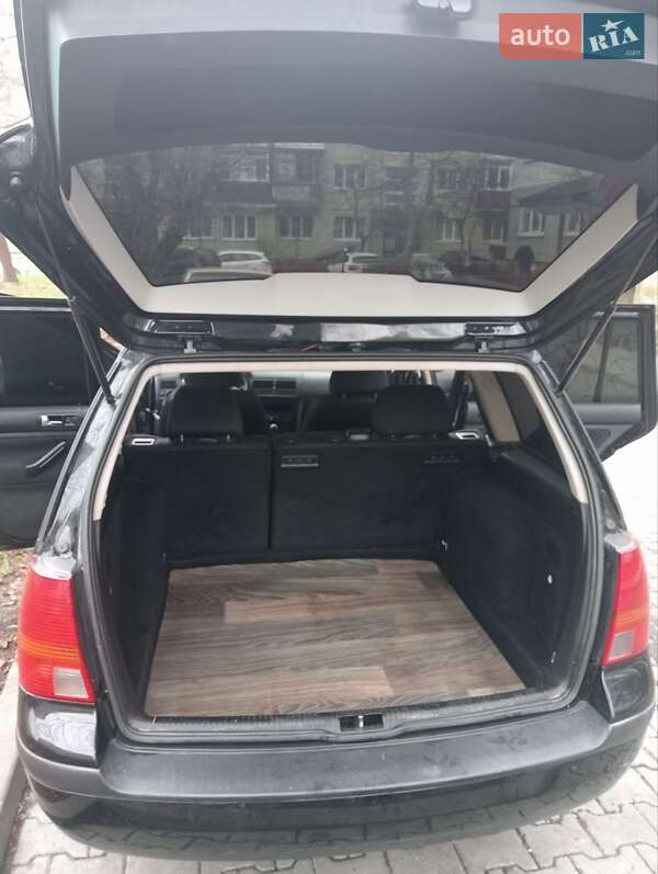 Универсал Volkswagen Golf 2001 в Ивано-Франковске