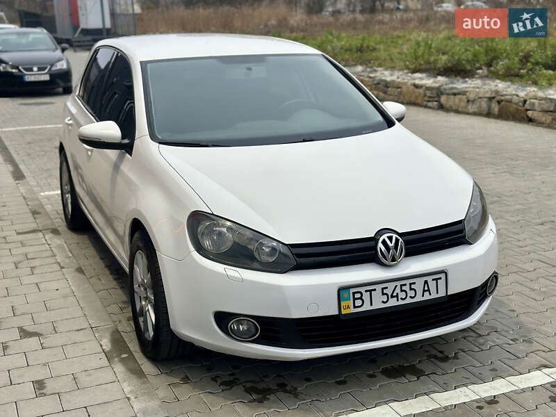 Хетчбек Volkswagen Golf 2011 в Калуші