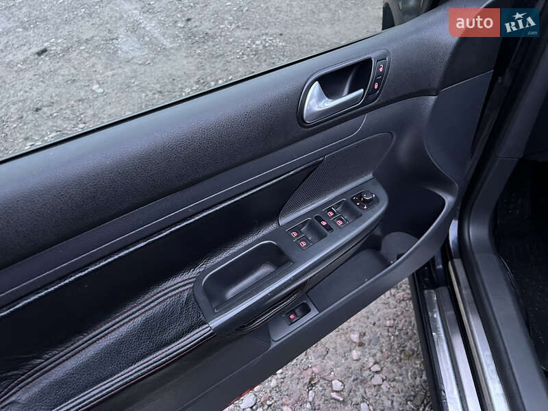 Хетчбек Volkswagen Golf 2007 в Львові