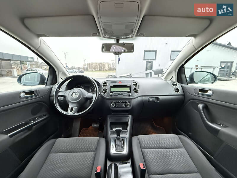 Хэтчбек Volkswagen Golf 2009 в Владимире