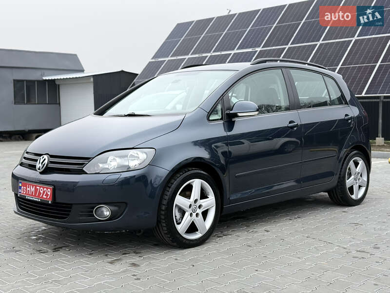 Хэтчбек Volkswagen Golf 2009 в Владимире