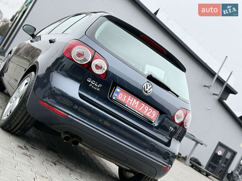 Хэтчбек Volkswagen Golf 2009 в Владимире