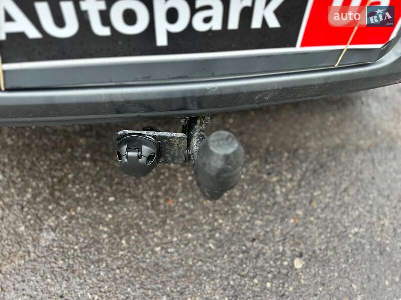 Хэтчбек Volkswagen Golf 2011 в Виннице