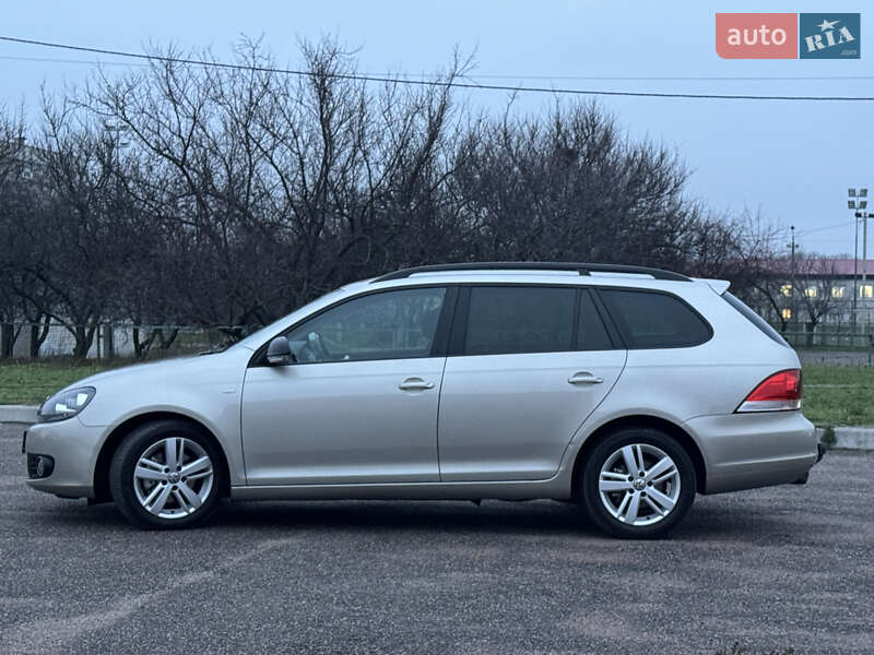 Универсал Volkswagen Golf 2012 в Черкассах