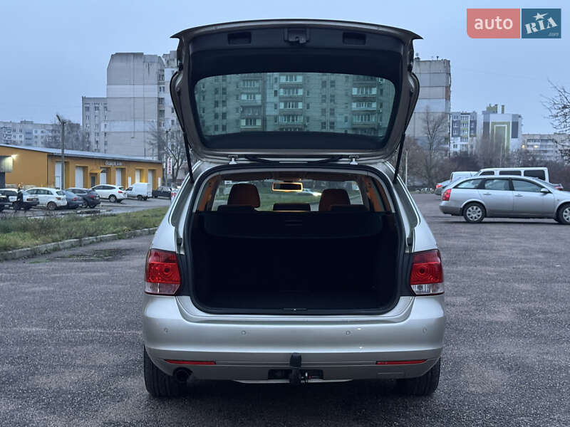 Универсал Volkswagen Golf 2012 в Черкассах