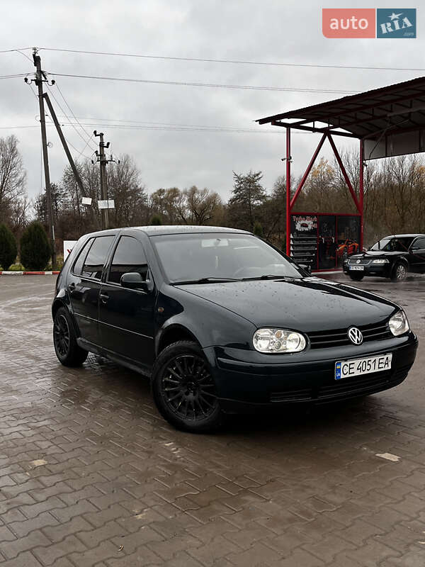 Хетчбек Volkswagen Golf 1999 в Чернівцях