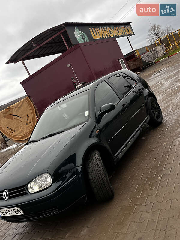 Хетчбек Volkswagen Golf 1999 в Чернівцях