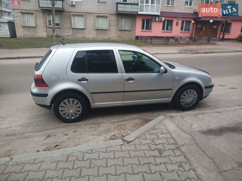 Хэтчбек Volkswagen Golf 2001 в Житомире фото 5 Хэтчбек Volkswagen Golf 2001 в Житомире
