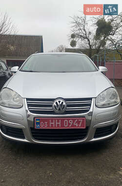 Универсал Volkswagen Golf 2009 в Дубно
