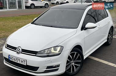 Хетчбек Volkswagen Golf 2014 в Мукачевому