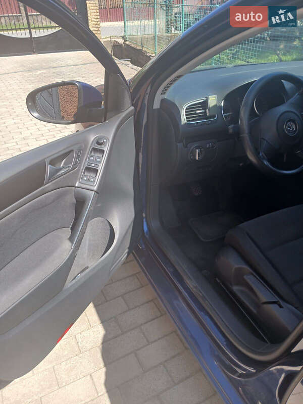 Хэтчбек Volkswagen Golf 2009 в Ужгороде фото 5 Хэтчбек Volkswagen Golf 2009 в Ужгороде
