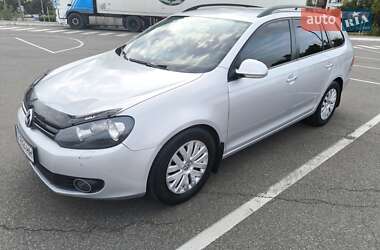 Универсал Volkswagen Golf 2010 в Киеве