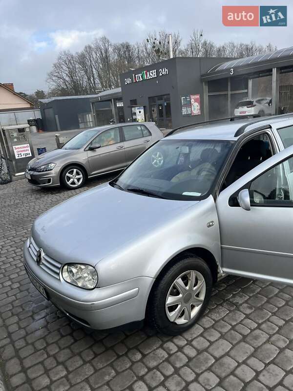 Volkswagen Golf 2000