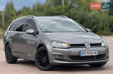 Універсал Volkswagen Golf 2016 в Житомирі