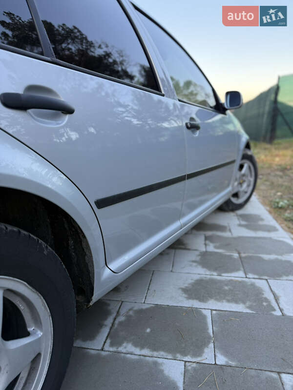 Хэтчбек Volkswagen Golf 1999 в Львове фото 10 Хэтчбек Volkswagen Golf 1999 в Львове