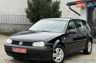 Хетчбек Volkswagen Golf 2003 в Тернополі