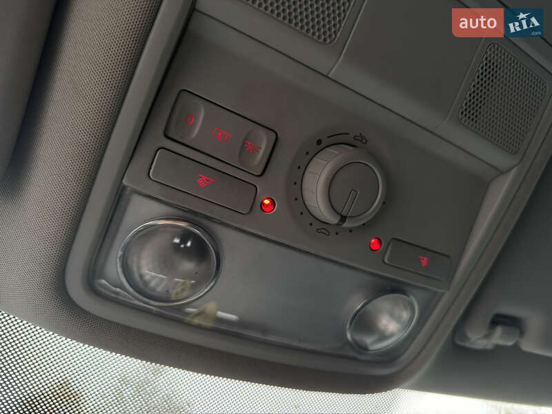 Хэтчбек Volkswagen Golf 2012 в Киеве фото 14 Хэтчбек Volkswagen Golf 2012 в Киеве