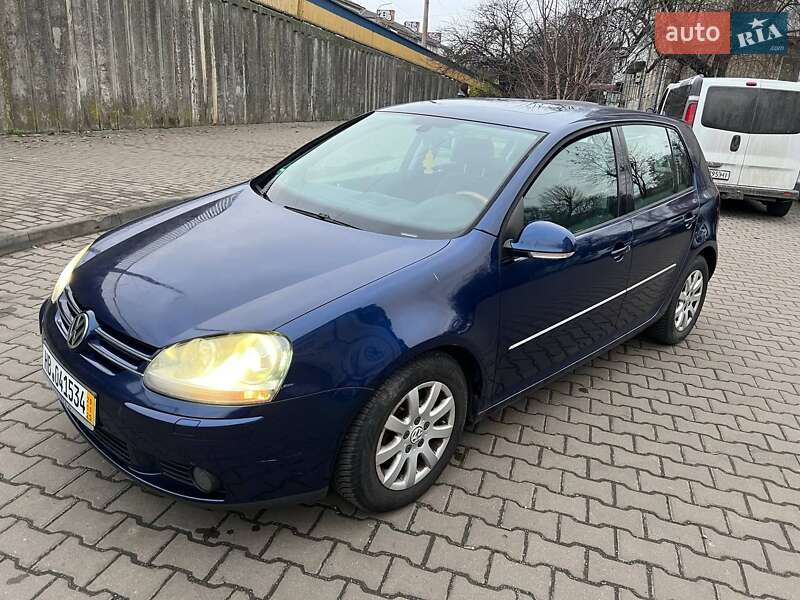 Хэтчбек Volkswagen Golf 2006 в Луцке