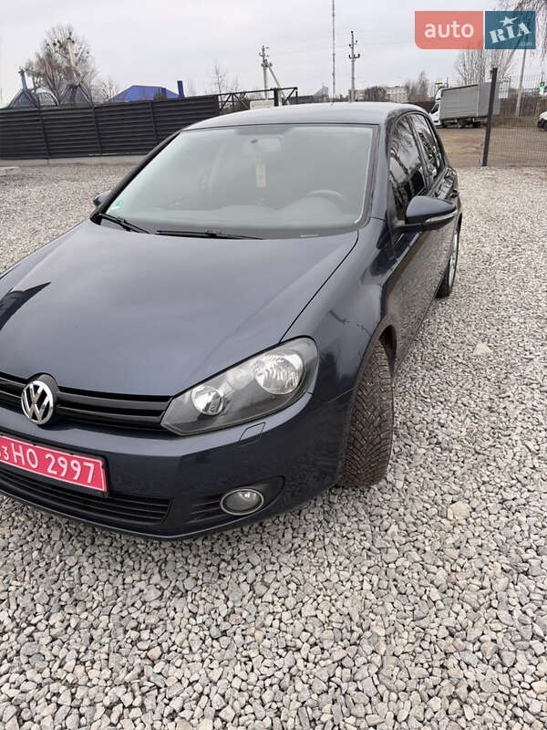 Хэтчбек Volkswagen Golf 2010 в Ковеле