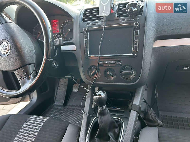 Хэтчбек Volkswagen Golf 2008 в Хмельницком