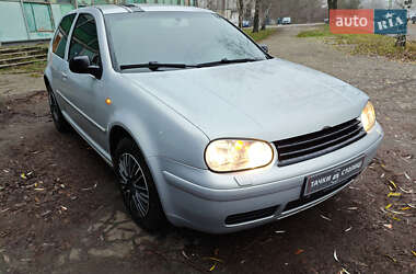 Хетчбек Volkswagen Golf 1999 в Києві