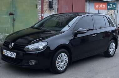 Хетчбек Volkswagen Golf 2009 в Києві