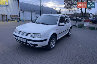 Хетчбек Volkswagen Golf 1999 в Рівному