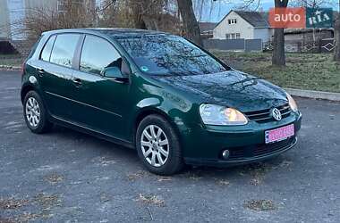 Хетчбек Volkswagen Golf 2005 в Кременці