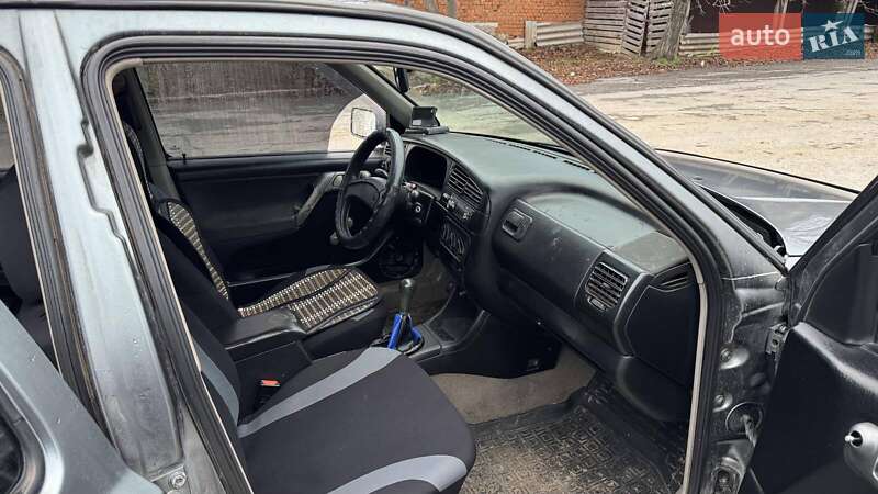 Хэтчбек Volkswagen Golf 1994 в Дунаевцах