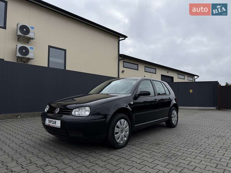 Volkswagen Golf 2003