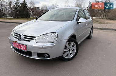 Хетчбек Volkswagen Golf 2006 в Сумах