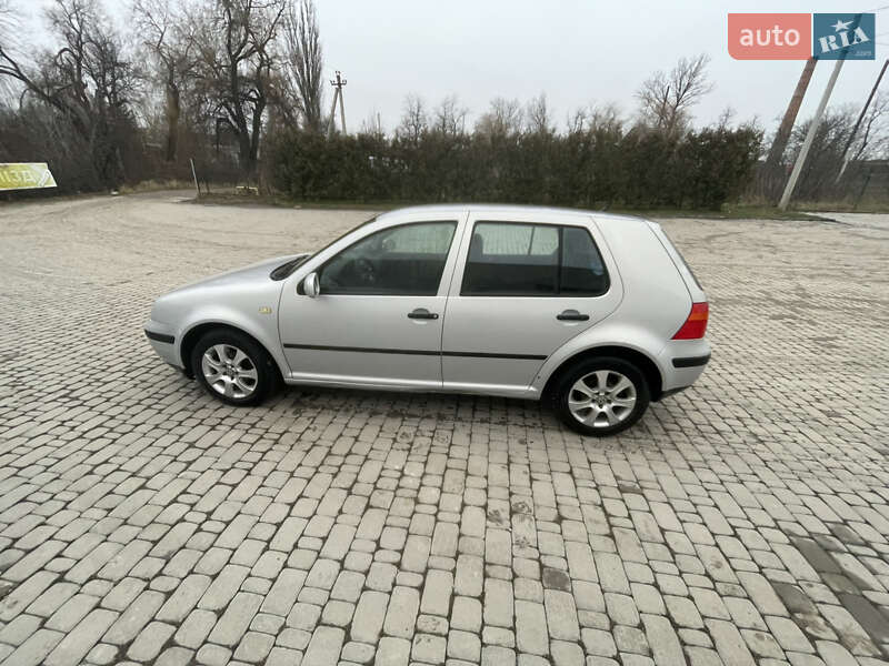 Volkswagen Golf 1999