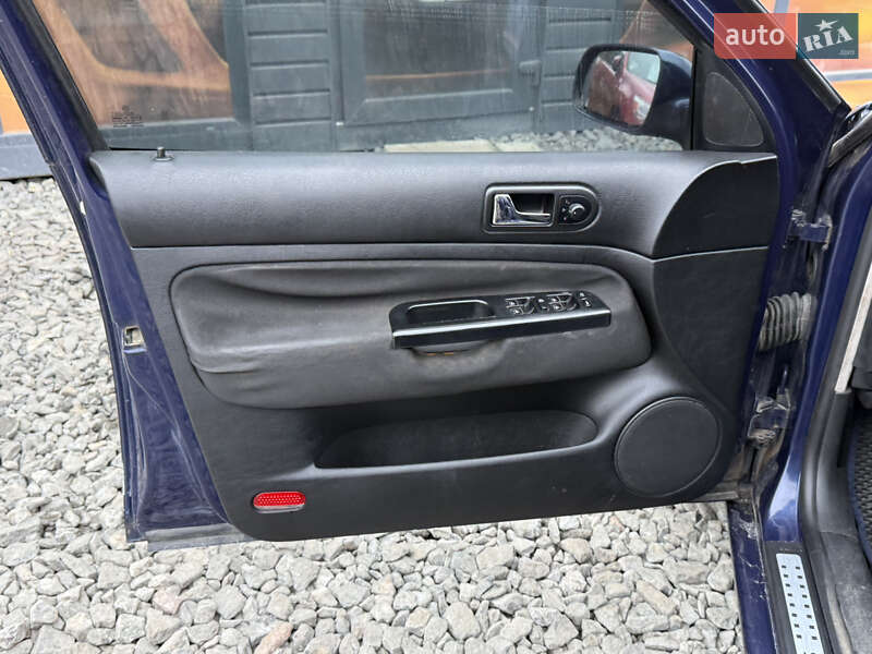 Хэтчбек Volkswagen Golf 2002 в Стрые фото 25 Хэтчбек Volkswagen Golf 2002 в Стрые