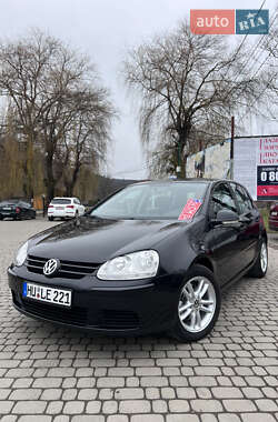 Хэтчбек Volkswagen Golf 2007 в Надворной