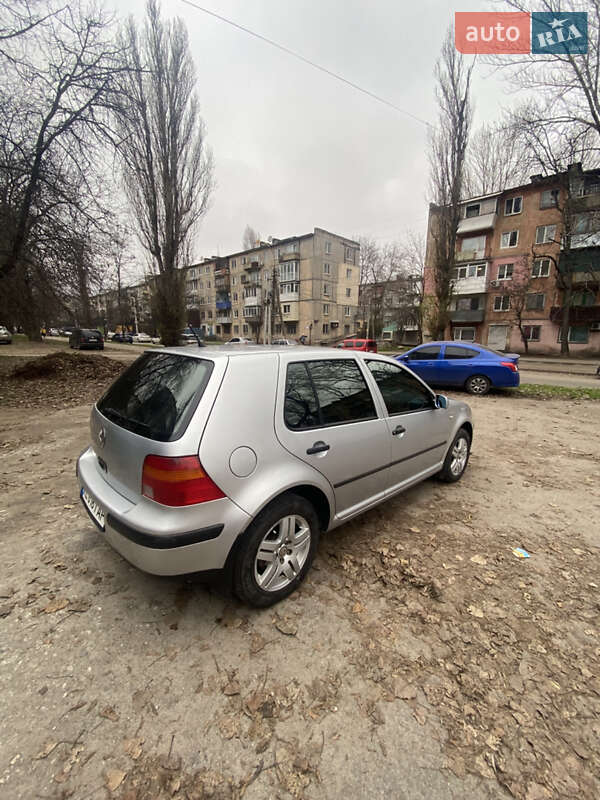 Хэтчбек Volkswagen Golf 2001 в Каменском фото 4 Хэтчбек Volkswagen Golf 2001 в Каменском