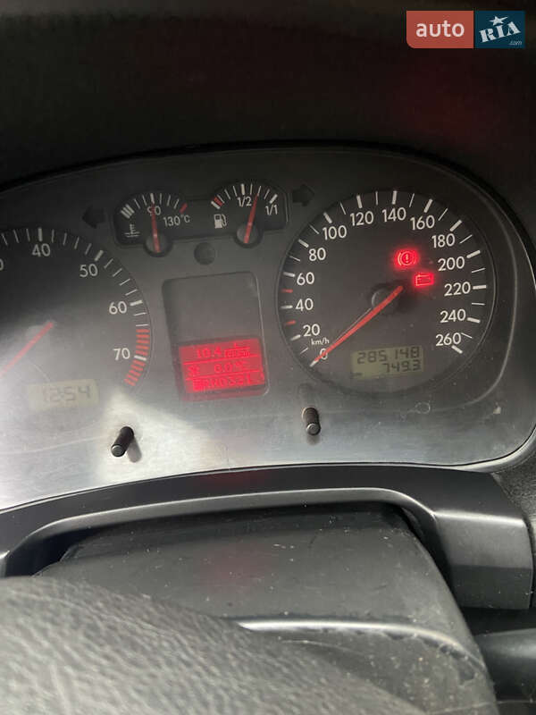 Хэтчбек Volkswagen Golf 2001 в Каменском фото 15 Хэтчбек Volkswagen Golf 2001 в Каменском