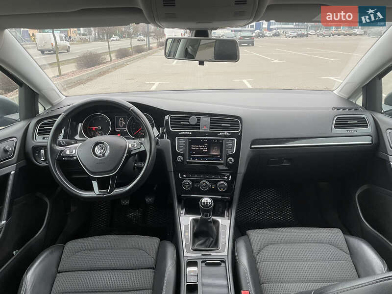 Універсал Volkswagen Golf 2016 в Вишневому