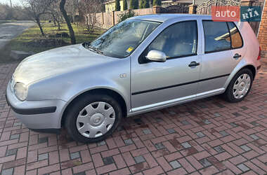 Хэтчбек Volkswagen Golf 2000 в Лубнах