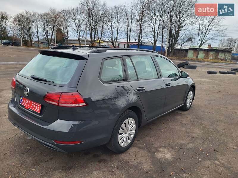 Универсал Volkswagen Golf 2018 в Нововолынске